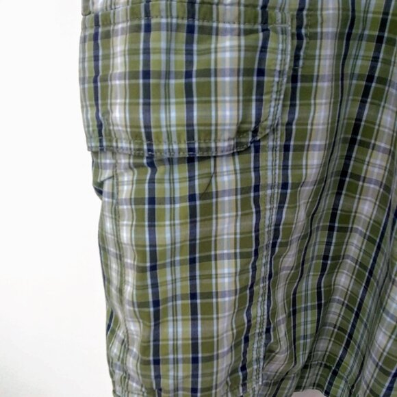 Nautica Clipper Green Plaid Cargo Utlity Shorts Relaxed Fit Size 40W - Picture 7 of 7